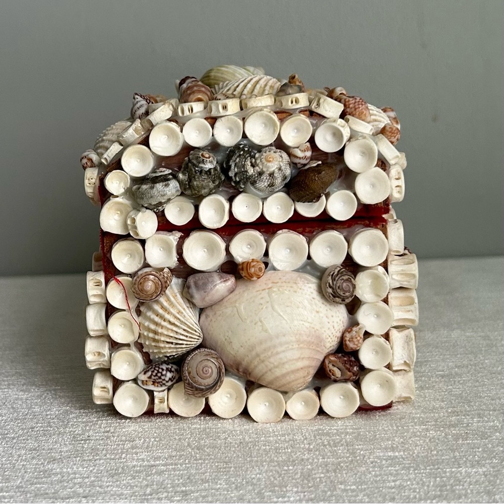 ANTIQUE seashell treasure chest souvenir box coastal beach 1950’s - Picture 4 of 8